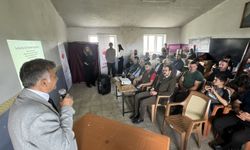 Ardahan'da "Verimli Sürüler, Buzağı Dolu İşletmeler Projesi" hayata geçirildi