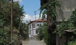 Beypazarı'nın gönüllü turizm elçisi Erol Üçer'ın adı sokağa verildi