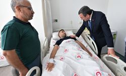 Cumhurbaşkanı Yardımcısı Yılmaz, Ankara'da tedavi gören gazileri ziyaret etti
