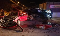 Denizli'de iki otomobilin çarpıştığı kazada 6 yaşındaki çocuk öldü