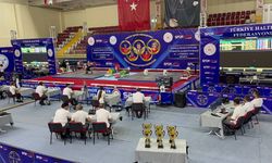 Gençler Kulüpler Türkiye Halter Şampiyonası Isparta'da devam ediyor