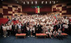 Gençlik ve Spor Bakan Yardımcısı Eminoğlu, Edirne'de Balkanlar'dan gelen öğrencilerle buluştu: