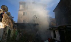 Hatay'da binanın deposunda çıkan yangın söndürüldü