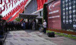 İstanbul Büyükşehir Belediyesi önünde "15 Temmuz şehitleri" anıldı