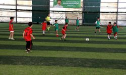 Konya'da 455 öğrenci 35 futbol takımıyla şampiyonluk için mücadele ediyor