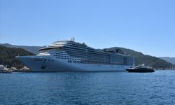 Marmaris'e "MSC Divina" kruvaziyeriyle 4 bin 300 turist geldi