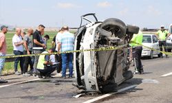 Niğde'de devrilen otomobildeki 2 kişi öldü, 2 kişi yaralandı