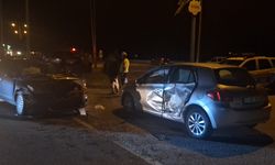 Samsun’da iki otomobilin çarpıştığı kazada 6 kişi yaralandı
