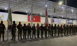 Suriye Milli Ordusu, Türk bayrağını göndere çekerek "kardeşiz" vurgusu yaptı
