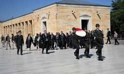 Uyuşmazlık Mahkemesi Başkanlığı heyeti Anıtkabir'i ziyaret etti