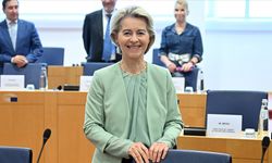 Von der Leyen yeniden Avrupa Komisyonu başkanlığına seçildi
