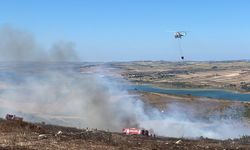 Başakşehir'de otluk alanda çıkan yangına havadan ve karadan müdahale ediliyor