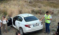 Erzincan'da iki otomobilin çarpıştığı kazada 5 kişi yaralandı