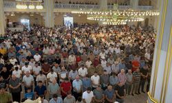 İç Anadolu'daki camilerde Heniyye için gıyabi cenaze namazı kılındı