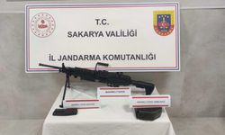 Sakarya'da uzun namlulu makineli tüfek satmaya çalışan zanlı yakalandı