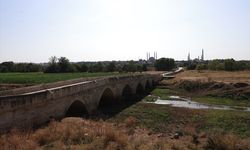 Tunca Nehri'nin bazı bölümlerinde su akışı durdu