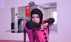 Wushu şampiyonu Buğlem azmi ve kararlığıyla ailesinin "süper kahramanı" oldu