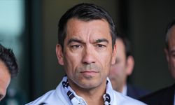 Lugano maçını değerlendiren  Bronckhorst: Basit iki gol yedik