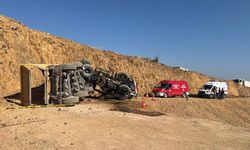 Balıkesir'de maden sahasında devrilen kamyonun sürücüsü öldü