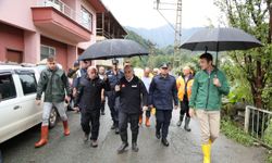 Artvin'de heyelan ve taşkınlar nedeniyle kapanan 32 köy yolu ulaşıma açıldı