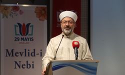 Diyanet İşleri Başkanı Erbaş, İzmir'de 29 Mayıs Okulları Bornova Kampüsü'nü ziyaret etti