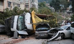 GÜNCELLEME - Hatay'da hafriyat kamyonunun 9 araca çarpması sonucu 5 kişi yaralandı