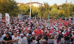 HAK-İŞ Genel Başkanı Mahmut Arslan, "Halklarımız İçin Meydanlardayız" etkinliğinde konuştu: