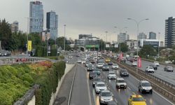 İstanbul trafiğinde okullarda uyum haftası ve haftanın ilk iş günü yoğunluğu