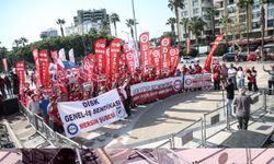 Mersin'de "DİSK Çukurova Bölgesi Büyük İşçi Buluşması" düzenlendi