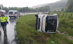 Zonguldak'ta devrilen midibüsteki 9 kişi yaralandı