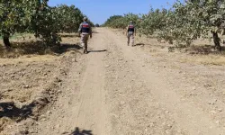 Bursa'da yıllar önce arsa sahiplerinin anlaşarak açtığı yol, varislerin ihtilafı nedeniyle bölündü