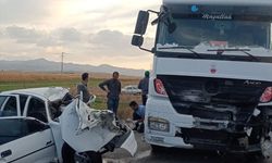 Afyonkarahisar'daki trafik kazasında ölen 3 kişi Eskişehir'de son yolculuklarına uğurlandı