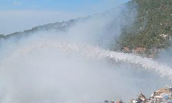 Beyşehir'de çöp toplama merkezinde çıkan yangın söndürüldü