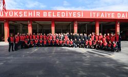 Büyükşehir Belediye Başkanı Büyükkılıç'tan itfaiye personeline ziyaret