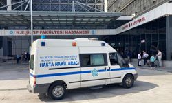 GÜNCELLEME - Konya'da yardım çağrısına giden polis, bıçakla yaralandı