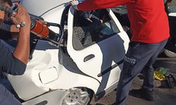 Manisa’da iki otomobilin çarpışması sonucu 1 kişi öldü 3 kişi yaralandı