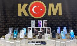 Sivas'ta 28 kaçak cep telefonu ele geçirildi