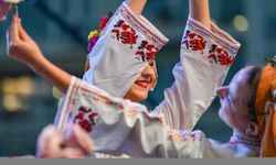 Uluslararası Balkanlılar Halk Dansları Festivali İzmir'de başladı