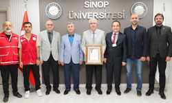 Türk Kızılay'dan Sinop Üniversitesi'ne bronz madalya