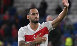 Çalhanoğlu'ndan  "Türkiye'ye dönecek misin?" sorusuna yanıt