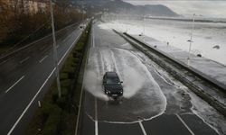 Akdeniz'in batısı ve Karadeniz'in doğusu için fırtına uyarısı