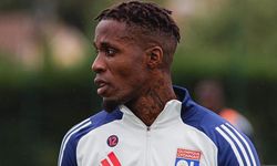 Wilfried Zaha, Lyon'da kadro dışı kaldı