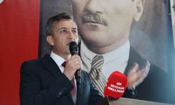 AK Parti Nallıhan İlçe Başkanlığı görevine Fatih Ünal yeniden seçildi