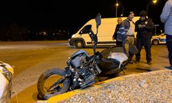 Aksaray’da kamyonetle motosikletin çarpıştığı kazada 2 kişi yaralandı