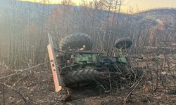 Bolu'da devrilen traktörün sürücüsü öldü