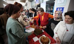 Çanakkaleli 101 anne, Cumhuriyet'in 101. yılı anısına üniversite öğrencilerine yemek yaptı