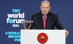 Cumhurbaşkanı Erdoğan: "Reyting alabilmek için şiddetin meşrulaştırıldığını, alkol ve uyuşturucunun özendirildiğini, sapkın ve sapık ilişkilerin normalleştirildiğini görüyoruz."