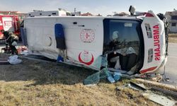 Edirne'de ambulansla otomobilin çarpıştığı kazada 7 kişi yaralandı