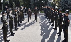 Kara Kuvvetleri Komutanı Orgeneral Bayraktaroğlu, Türkmenistanlı mevkidaşı Albay Ayazov ile görüştü