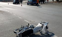 Konya'da otomobille çarpışan motosiklet sürücüsü yaralandı